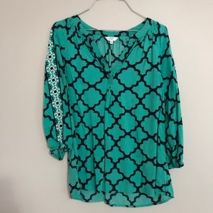 Crown & ivy M blouse
